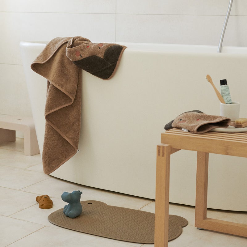 Anti-Slip bathmat in a bear-shape for kids