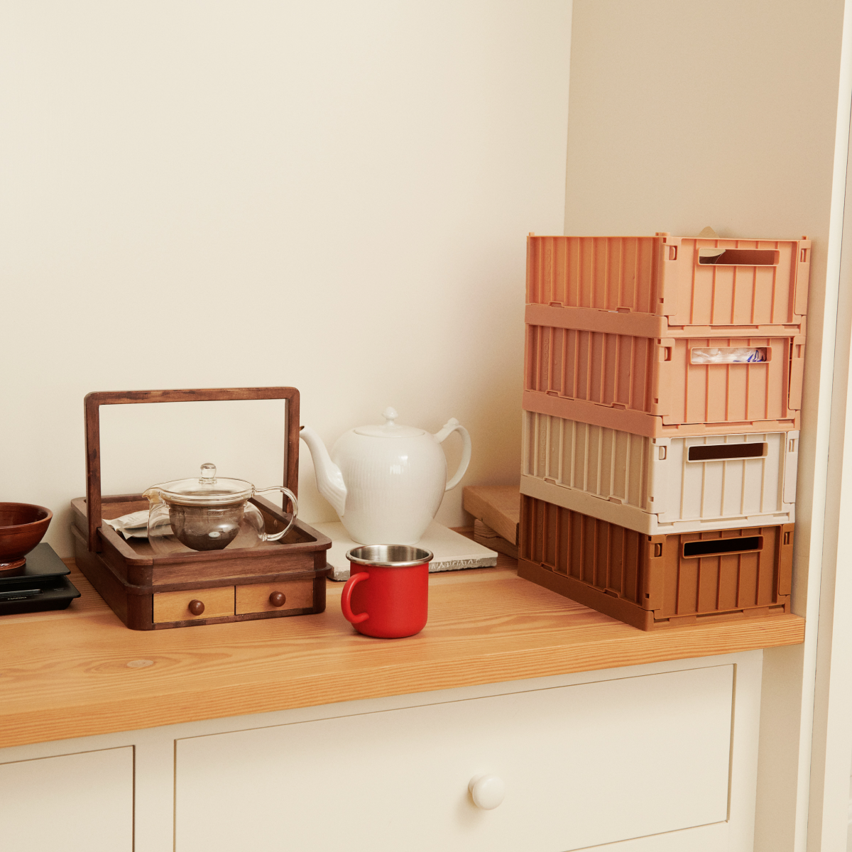 small stackable and foldable weston storage box in colour rose from liewood