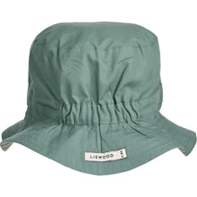 Load image into Gallery viewer, Liewood Sander Reversible Seersucker Sun Hat for boys/girls