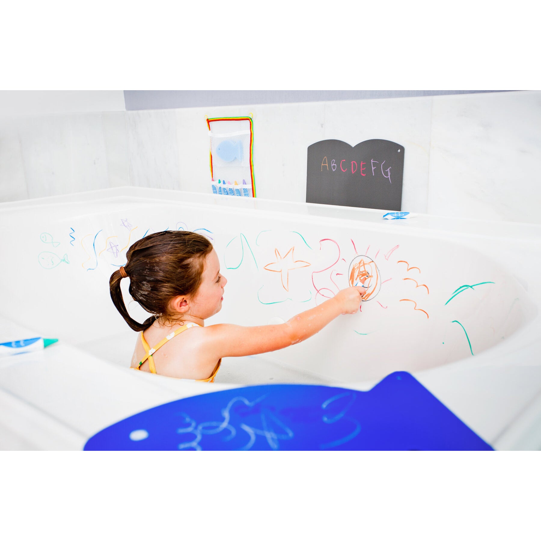 Bath crayons for kids from Kitpas