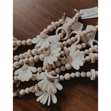 Load image into Gallery viewer, Bezisa wooden Pramstring with daisies